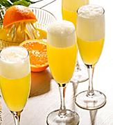 Mimosas with Orange Juice