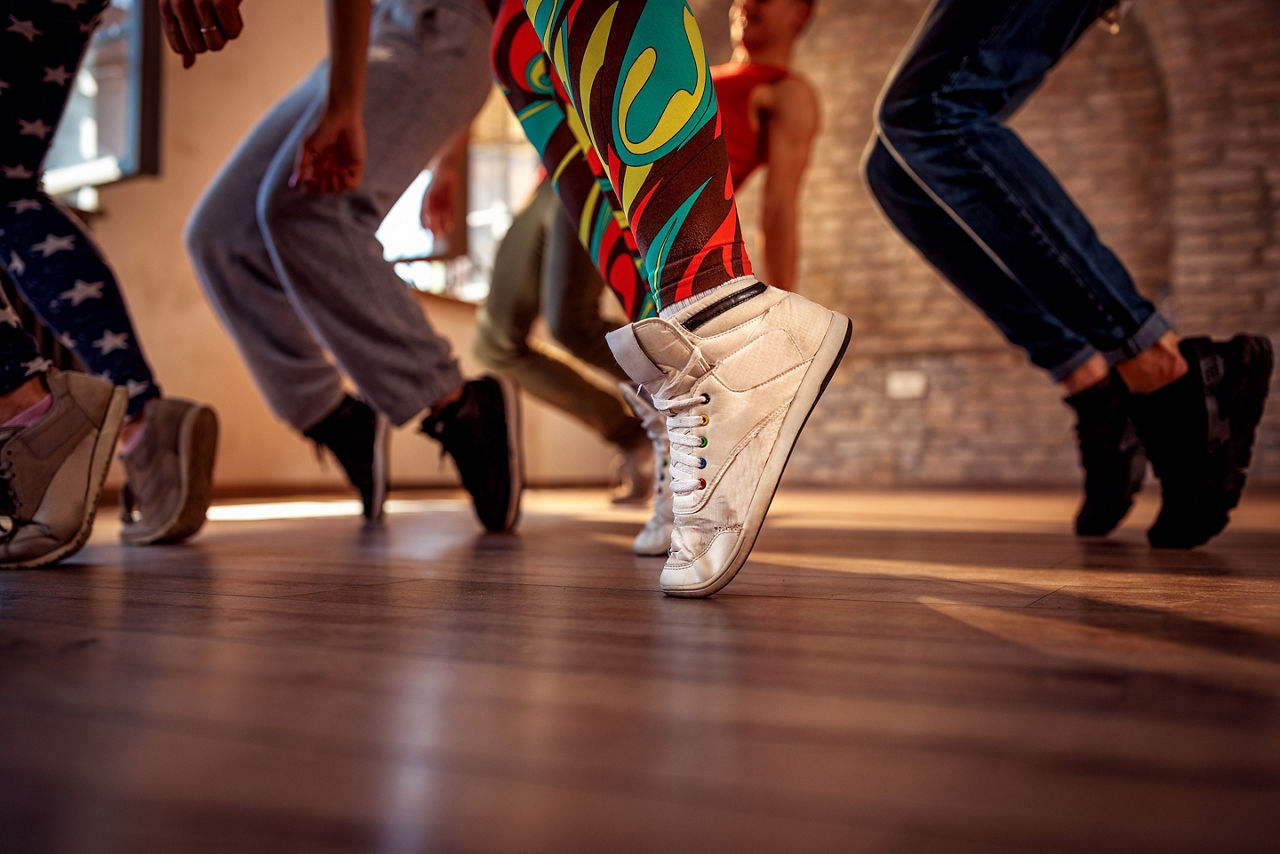 dance class fitness foot swing