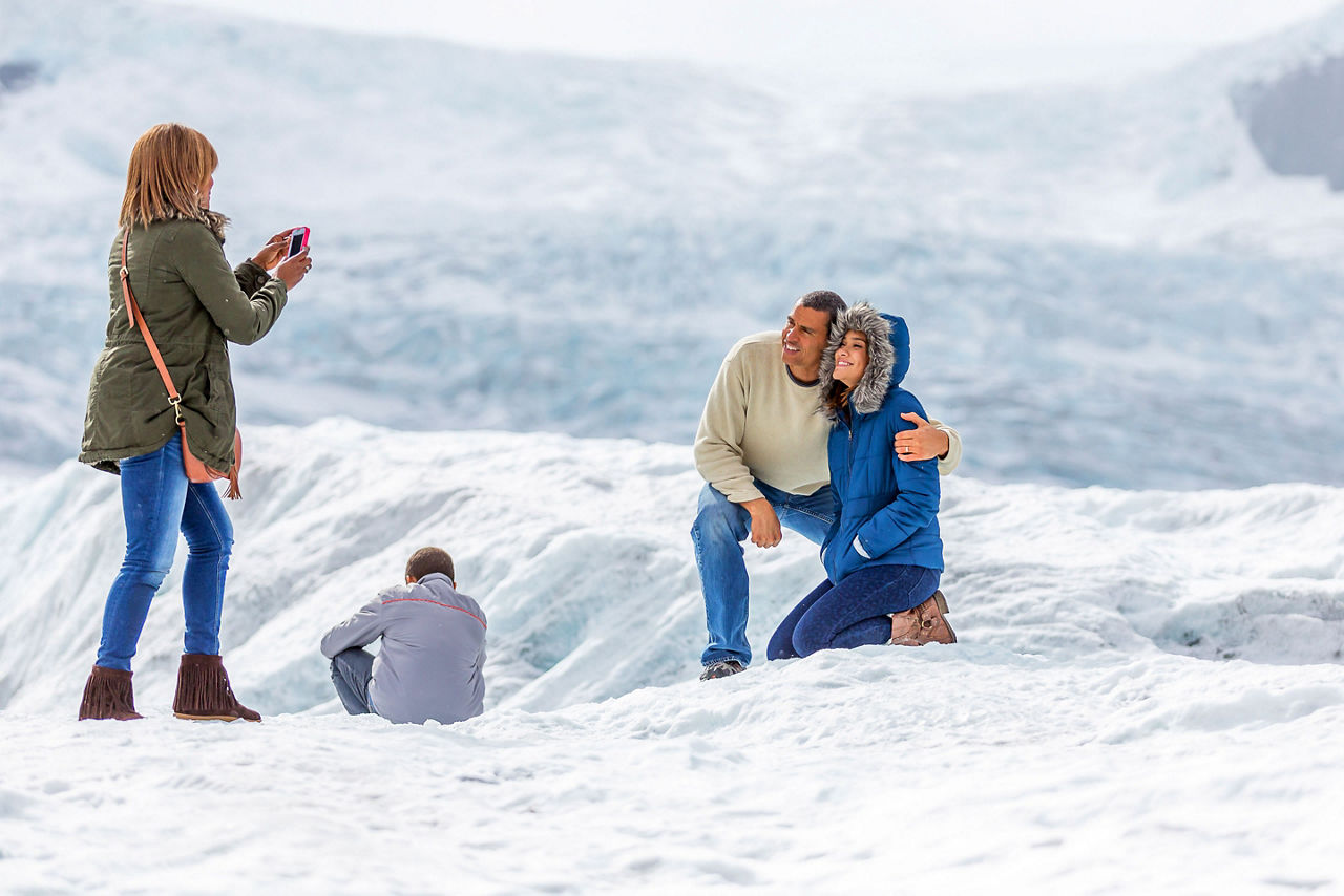 Canada Jasper Athabasca Glacier Family Picture Cruise Tours