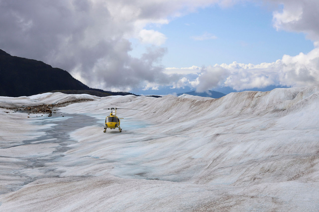Take a Helicopter Tours of Glacier in Alaska