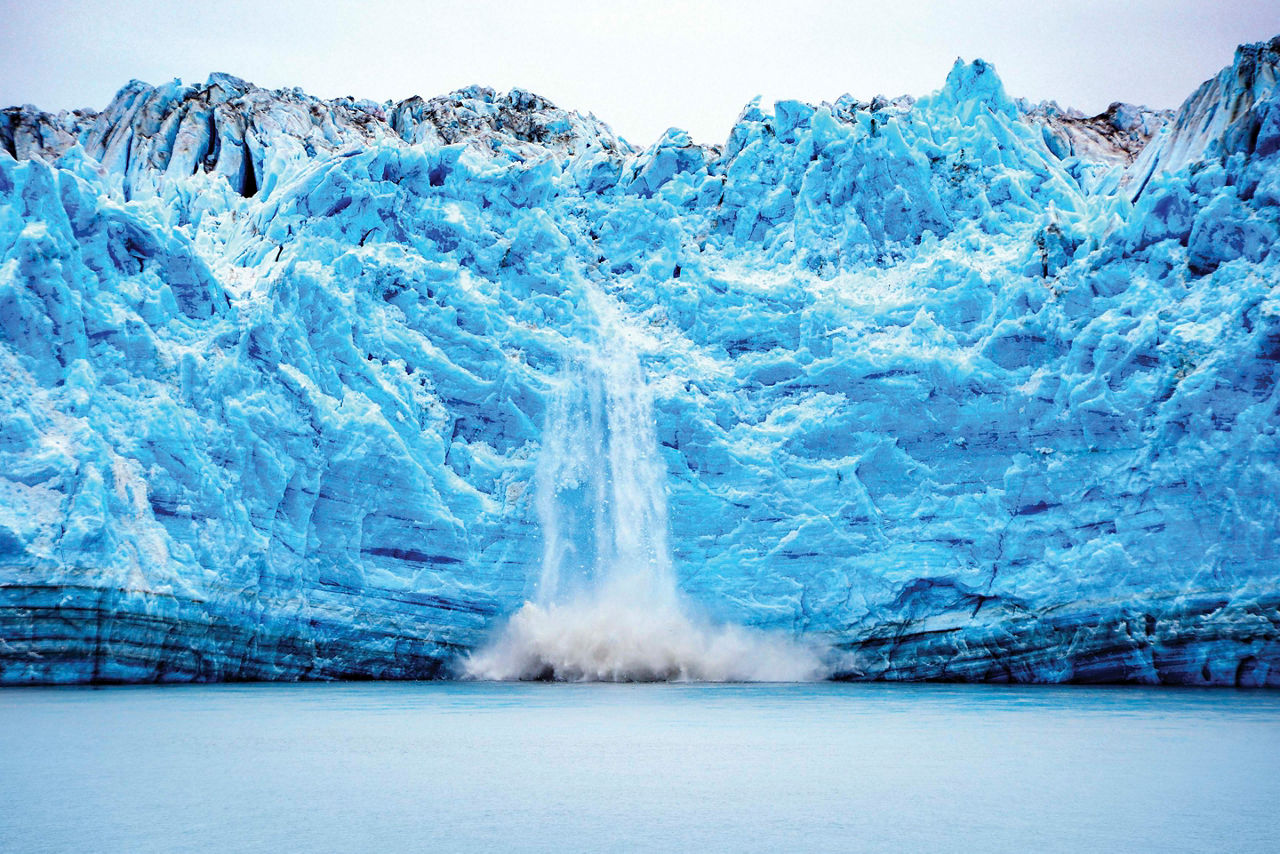 alaska hubbard glacier iceberg waterfall