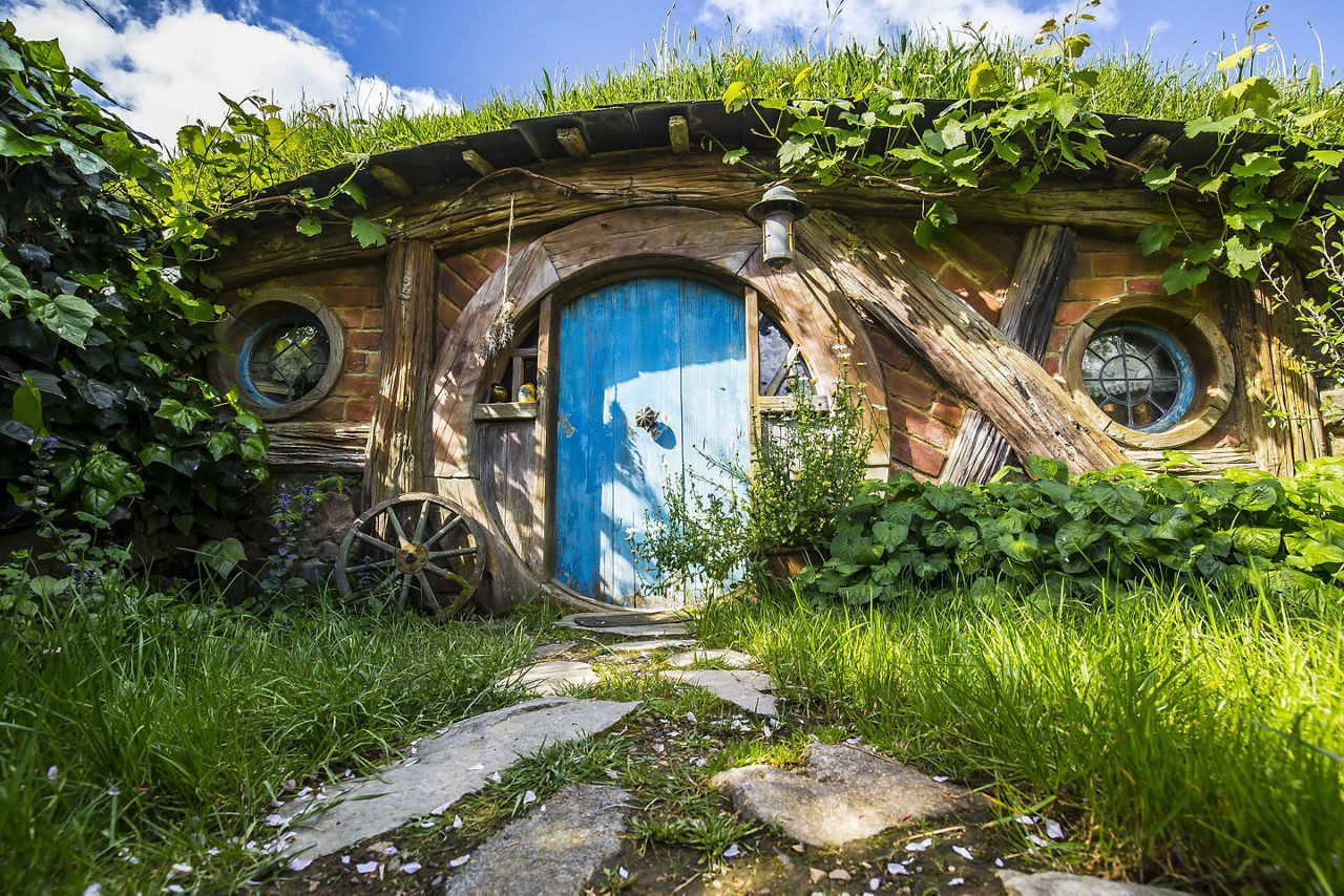 New Zealand Hobbit House Tours