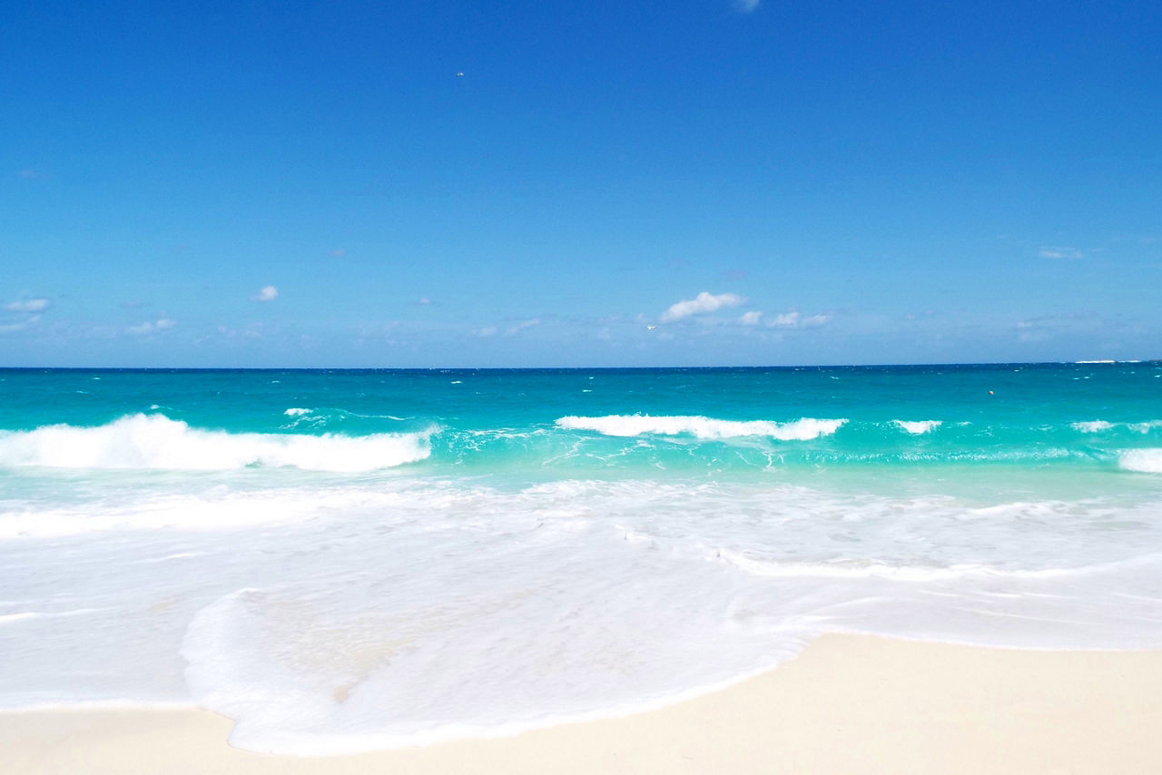 Love Beach Nassau Shoreline