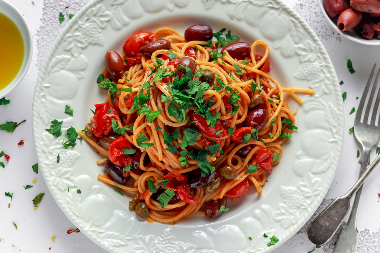 Southern Mediterranean Pasta with Olives