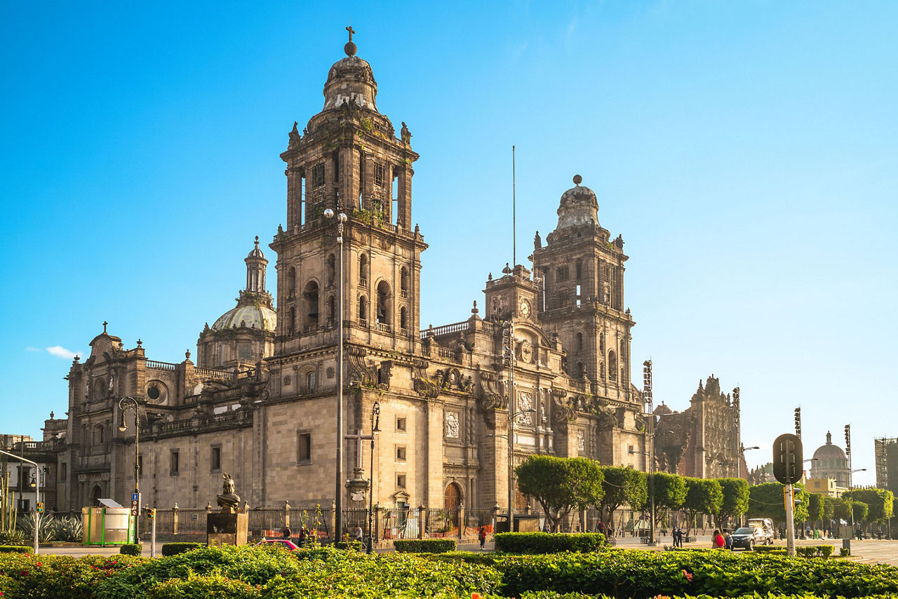 Visiting Catedral Metropolitana in Mexico City, Mexico