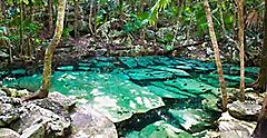 Mexico Yucatan Peninsula Cenote Azul 