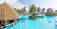 Perfect Day Coco Cay Oasis Lagoon Swim Up Bar