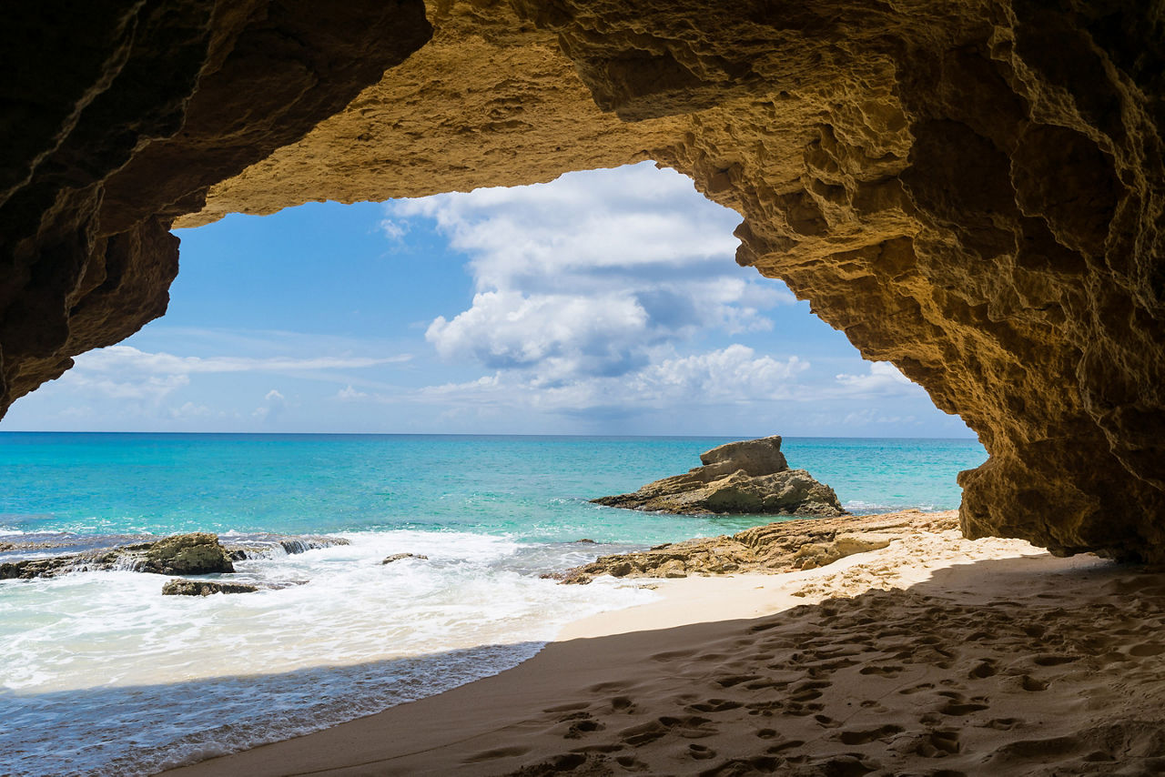 St. Maarten Cupe Coy Beach Cave