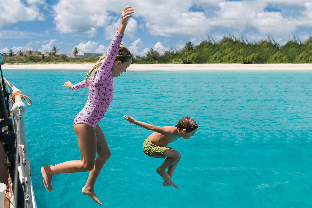 St Maarten Kids Jumping