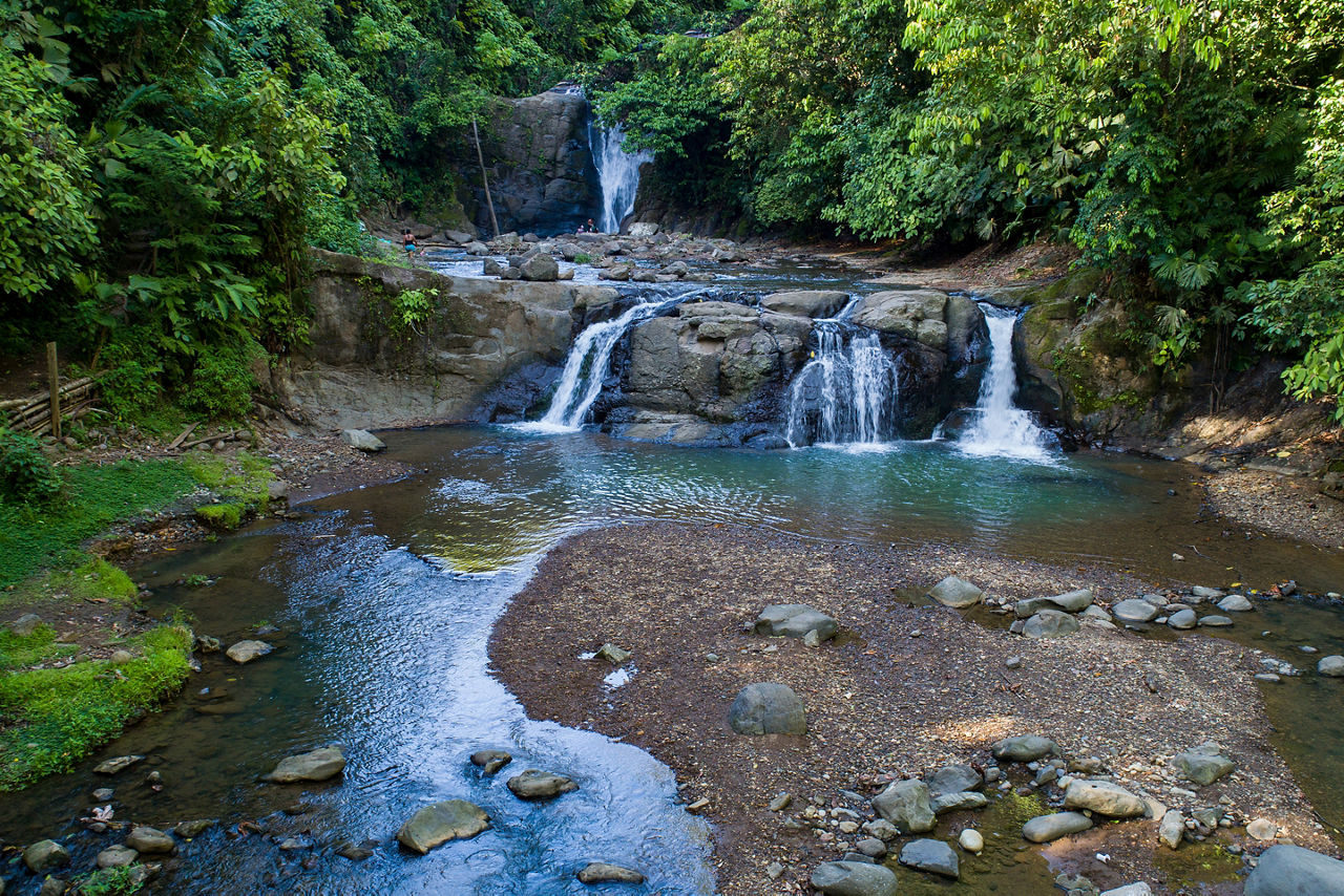 Catarata Ma-Cu Waterfall, also called Bribri Sparkling Waterfall, is one of the most underrated waterfalls in Costa Rica.