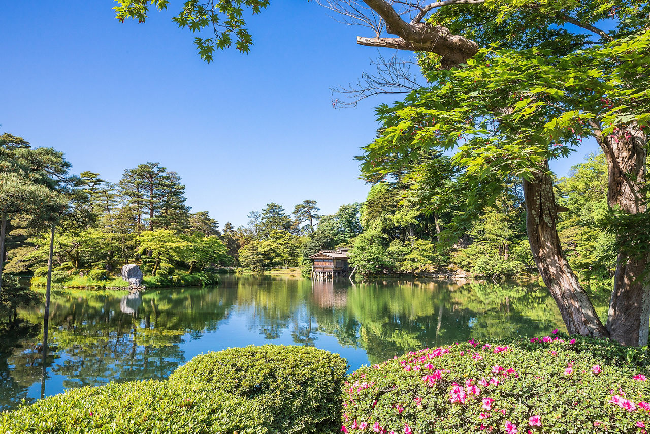 Japan Kanazawa Kenrokuen Park Spring