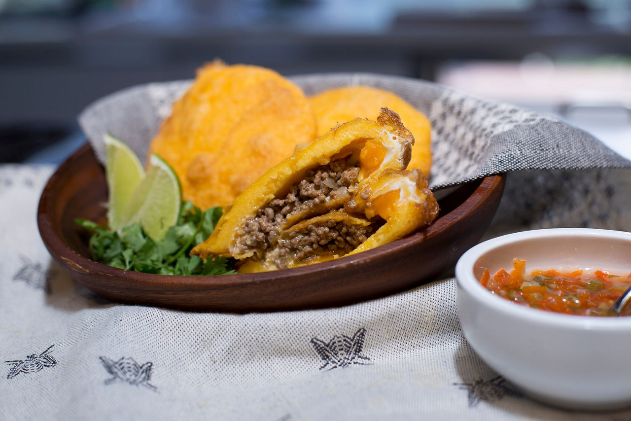 Arepa de huevo, Colombia