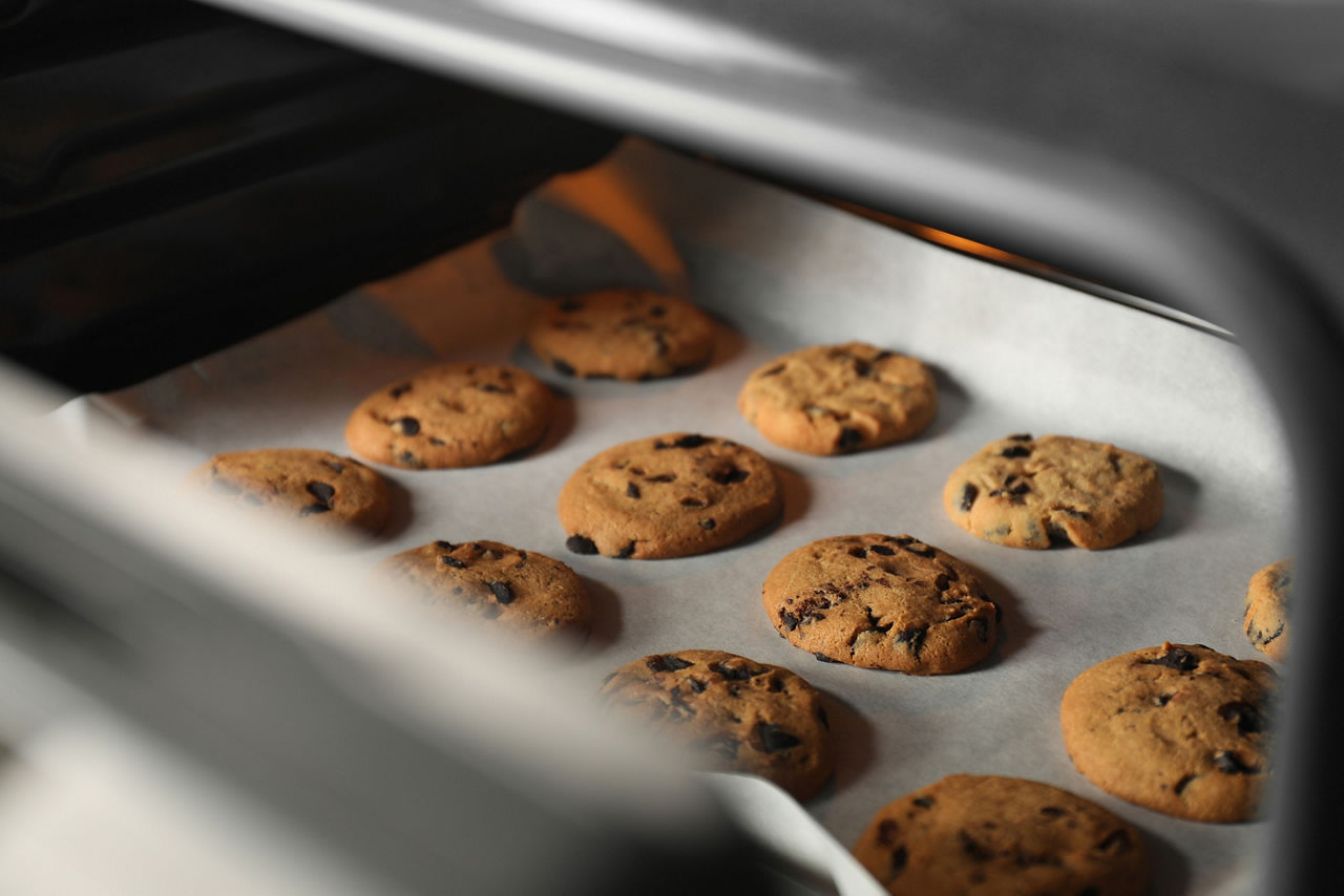 Oven Baked Chocolate Chip Cookies