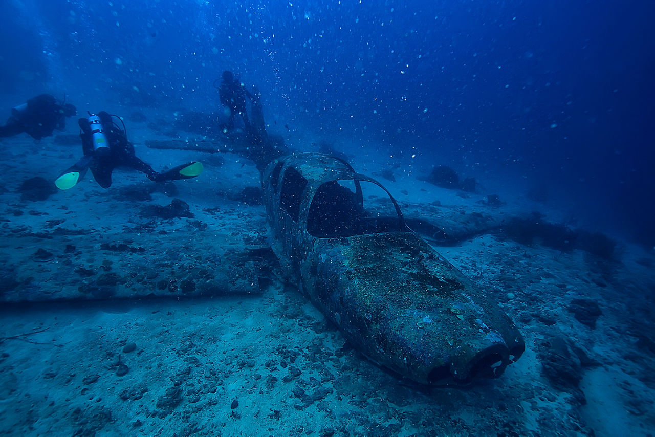 Bermuda Triangle Shipwreck Plane