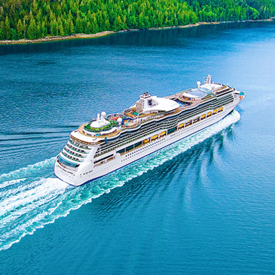 Serenade of the Seas sailing, bow angle