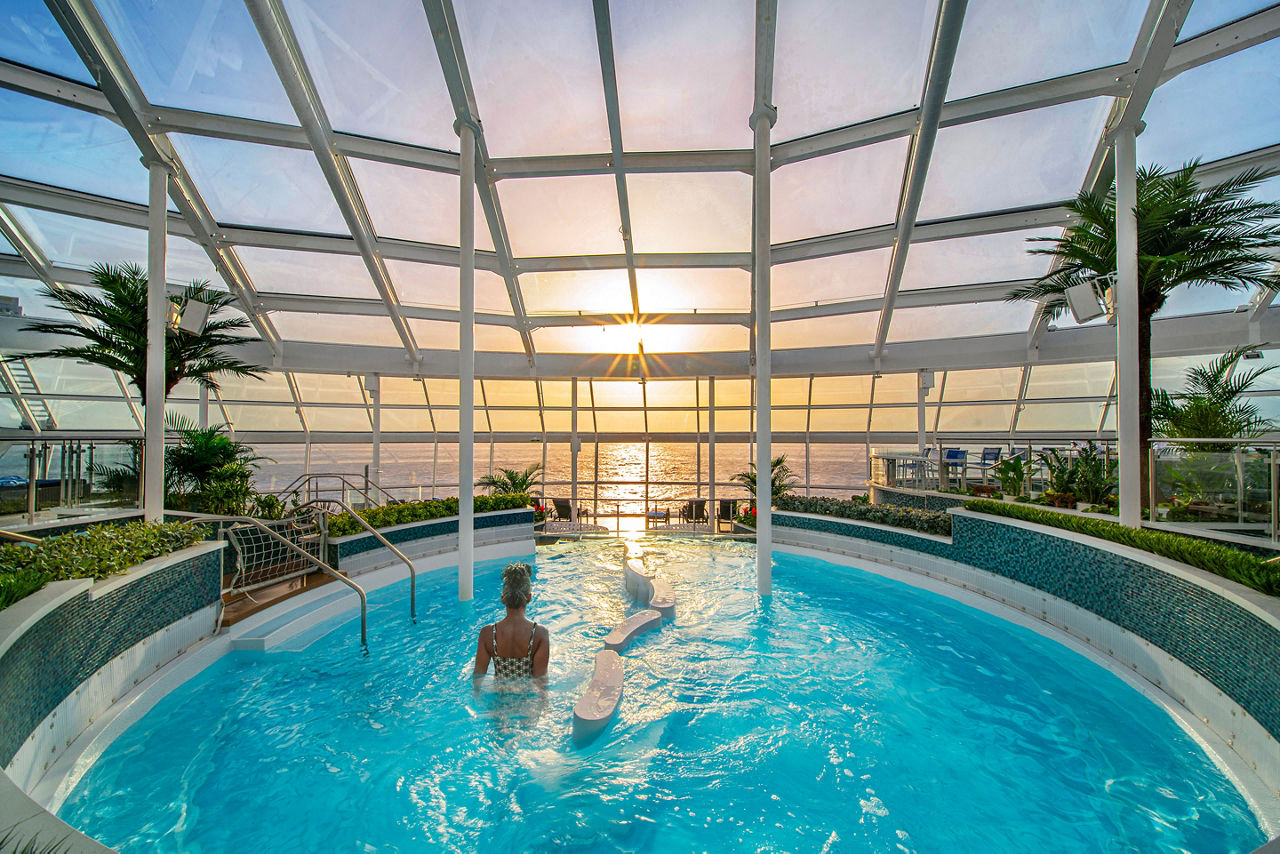 solarium-sunset-boomer-whirlpool