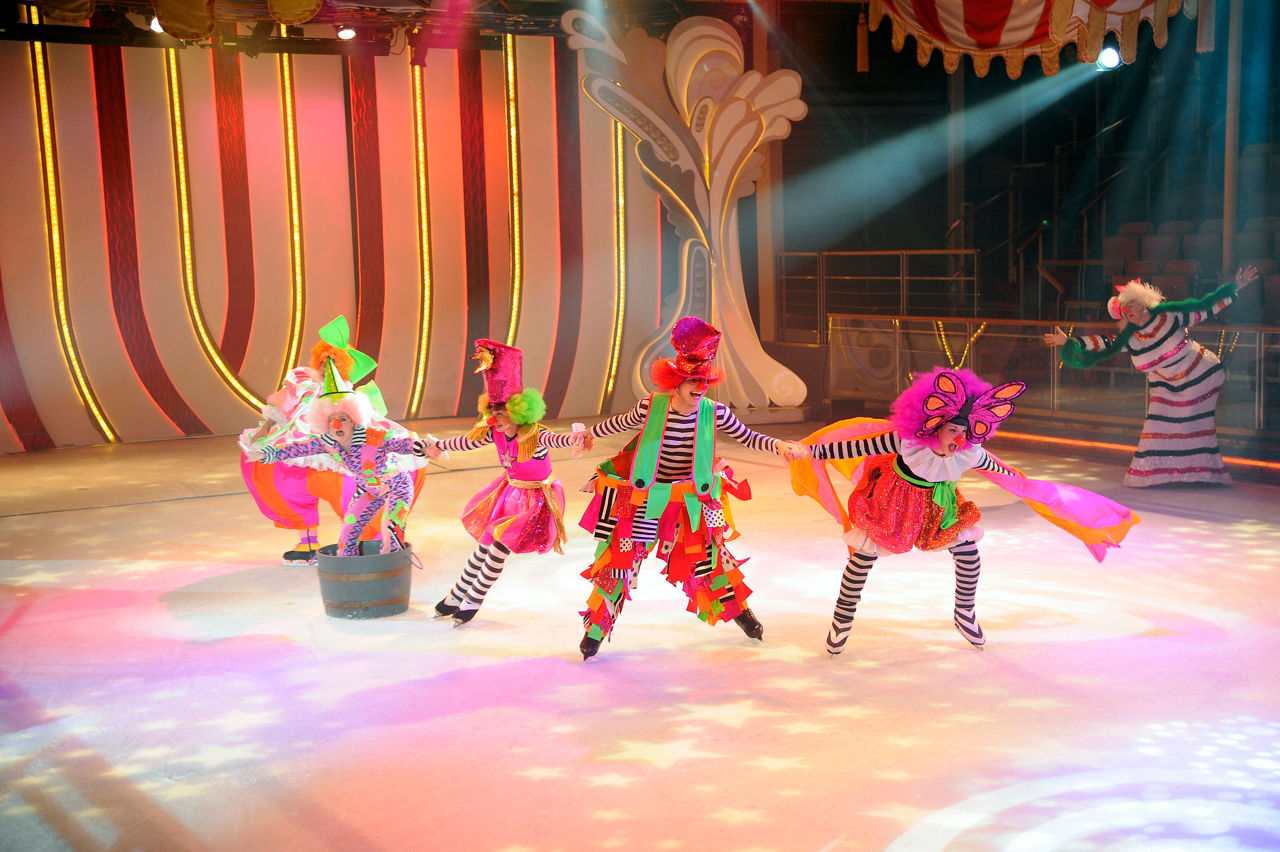 Ice Under The Big Top Ice Skating Show Clumsy Clowns Colors