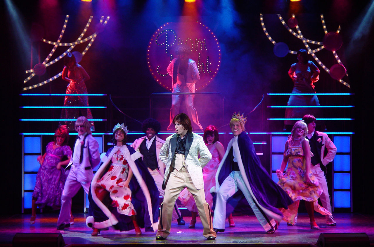 Boogie Wonderland Cruise Production Show, Performers On Stage,  Majesty of the Seas