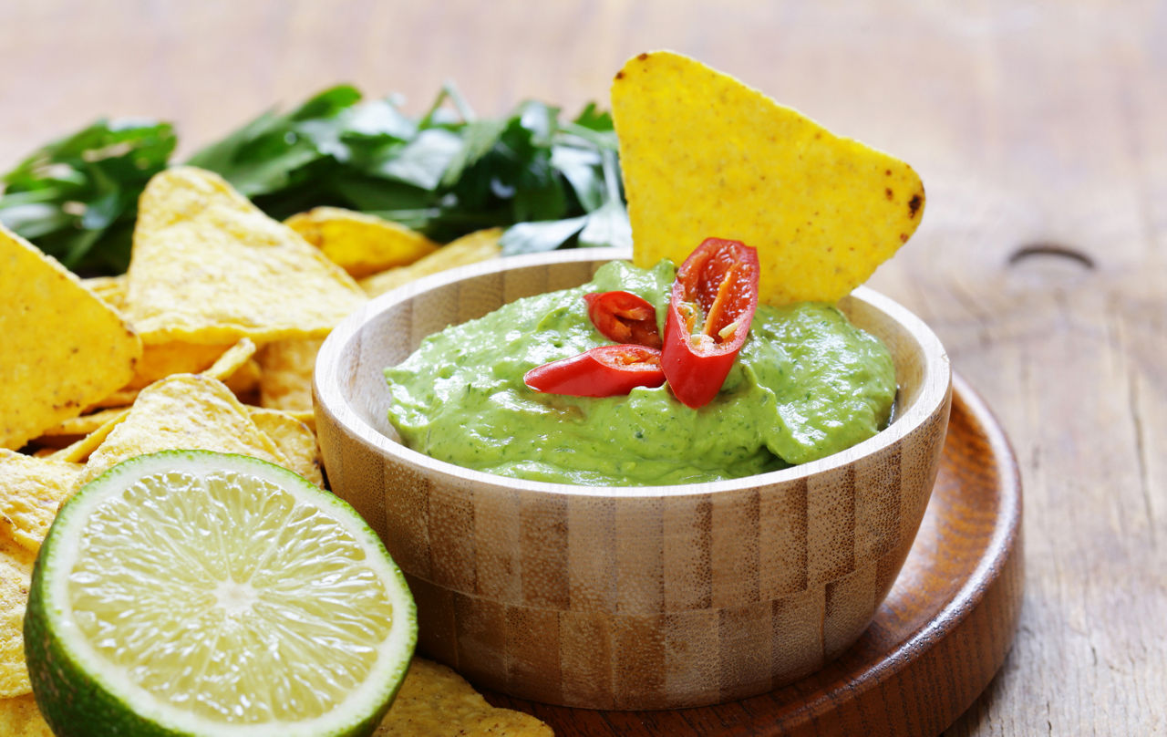 Sabor Guacamole and Tortilla Chips 