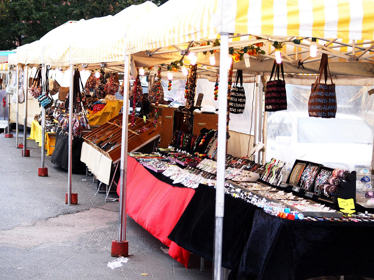 An outdoor market in Helsinki, Finland