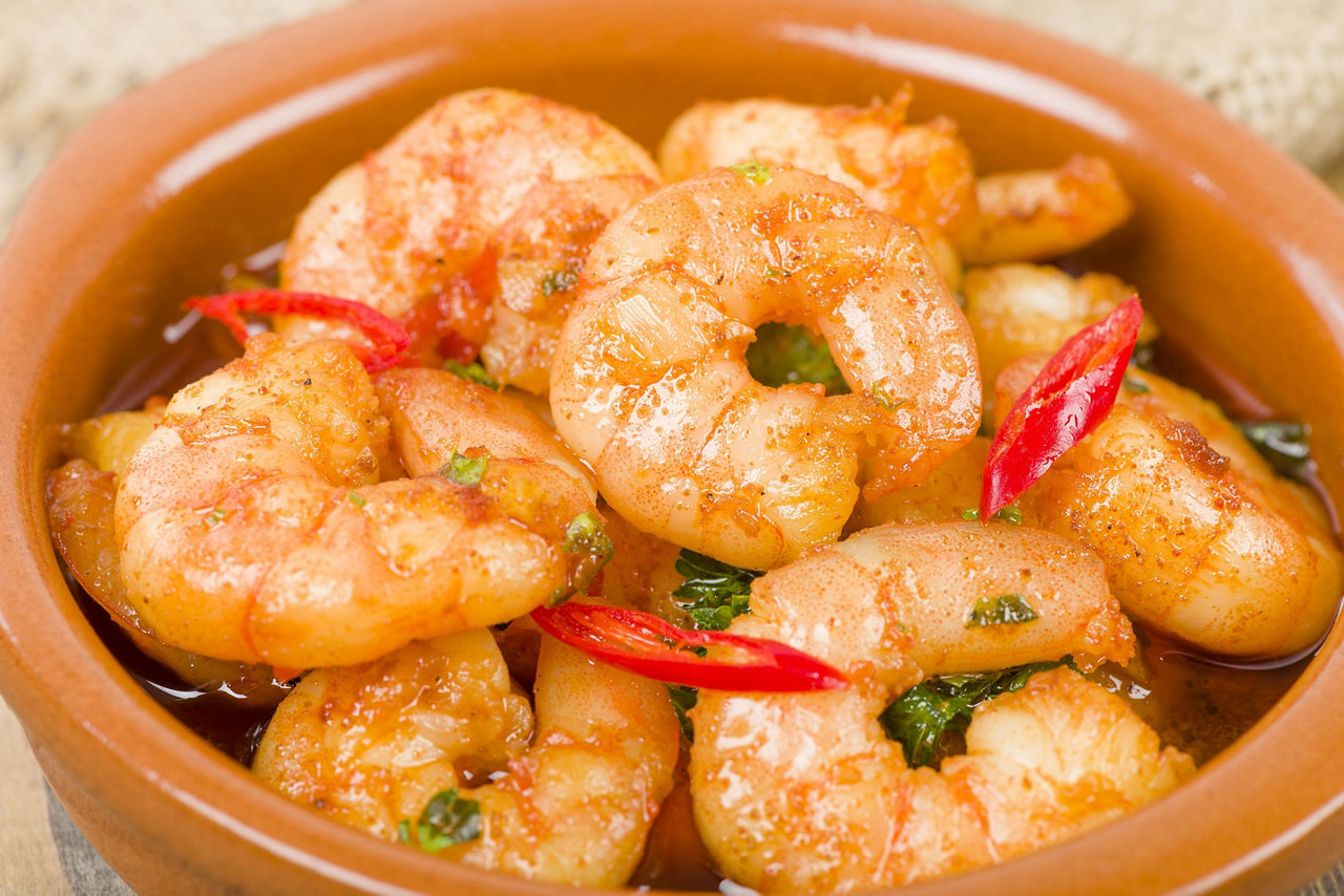 Gambas Pil Pil shrimp dish in a bowl