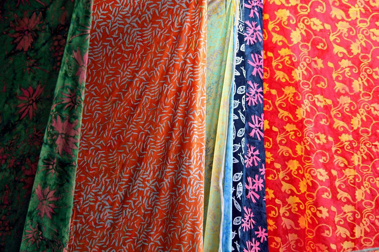 Colorful souvenir batiks in Puntarenas, Costa Rica