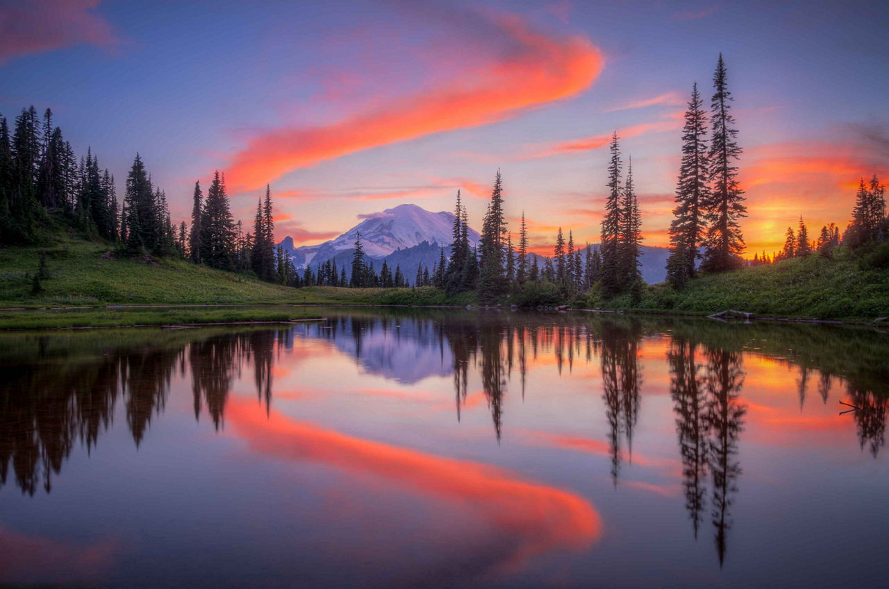 Sunset Skies Mountain Views, Seattle, Washington 