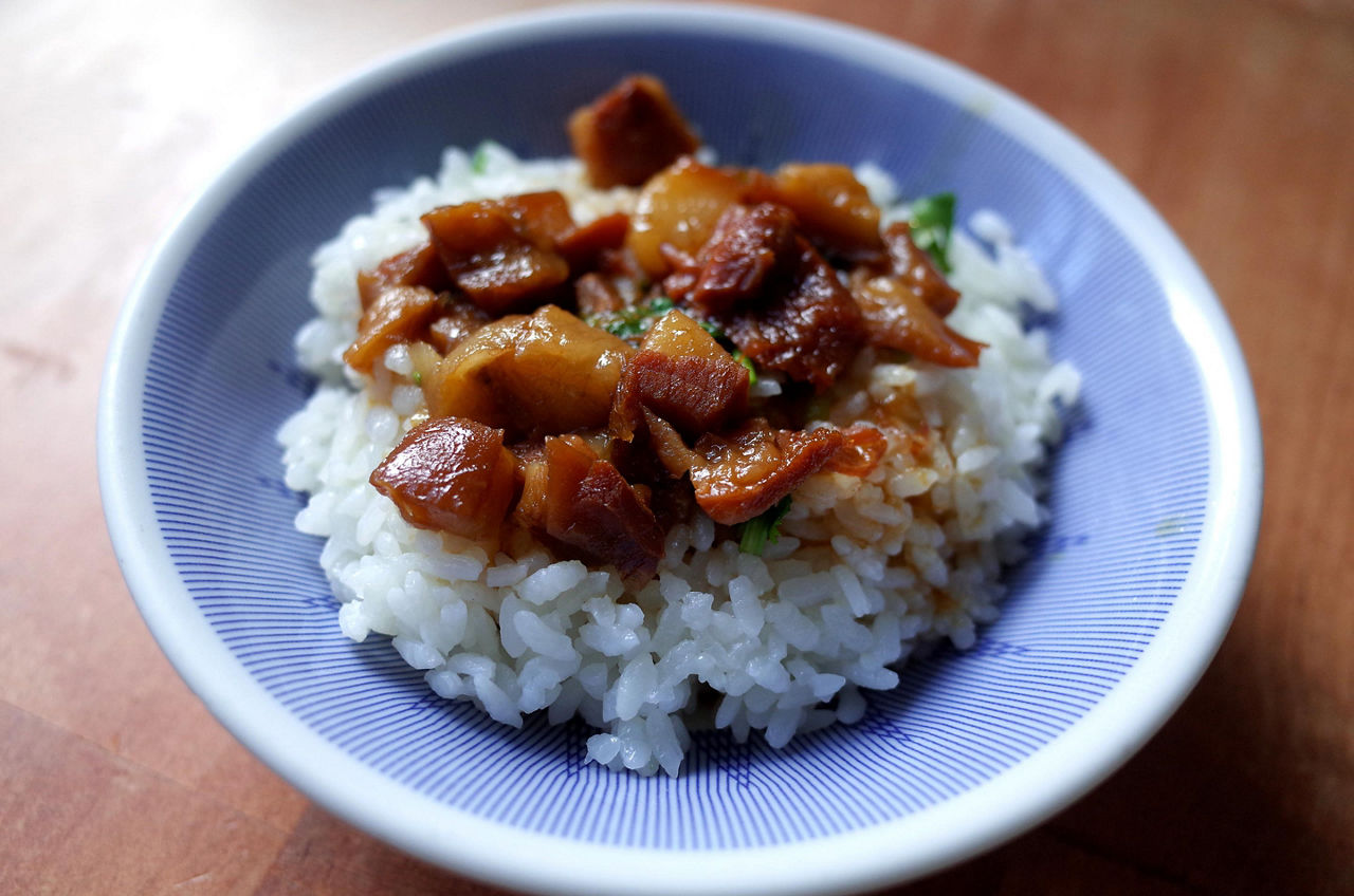 Braised pork on rice