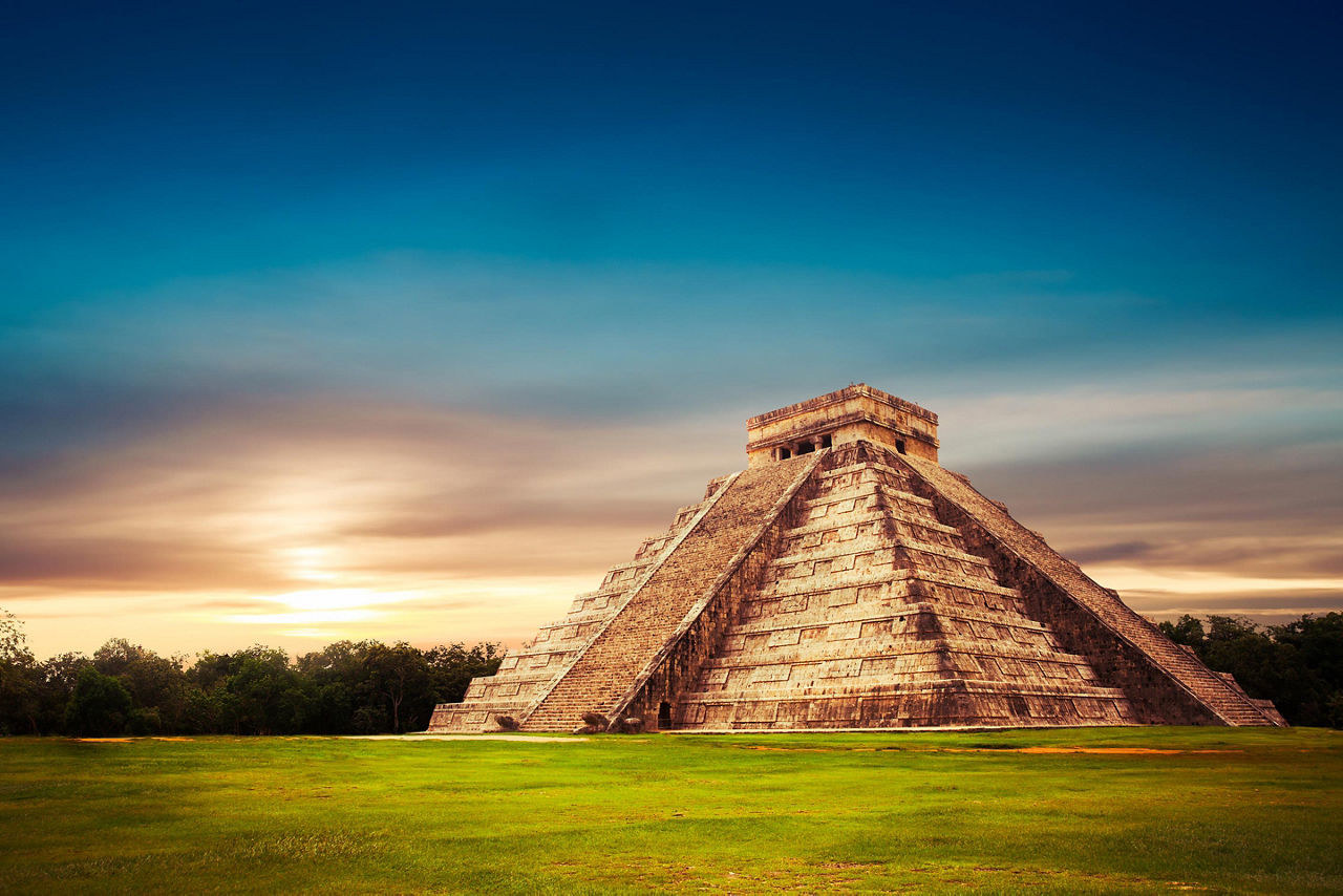 Yucatan, Mexico Temple of Kukulkan Chichen Itza 