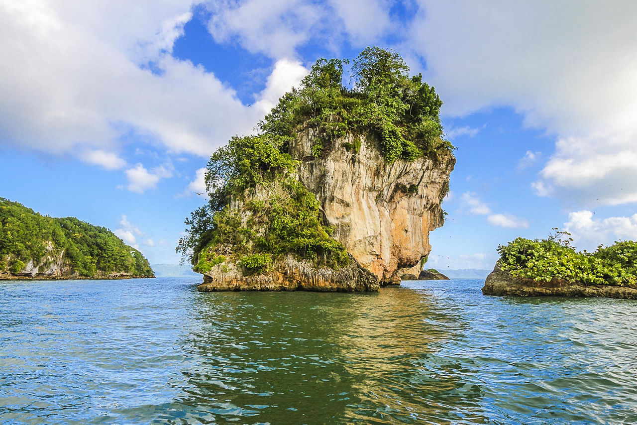 Dominican Republic, Loa Haitises National Park Rock