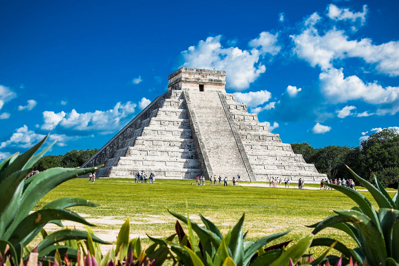 Pyramid of Chichen Itza, Mexico 