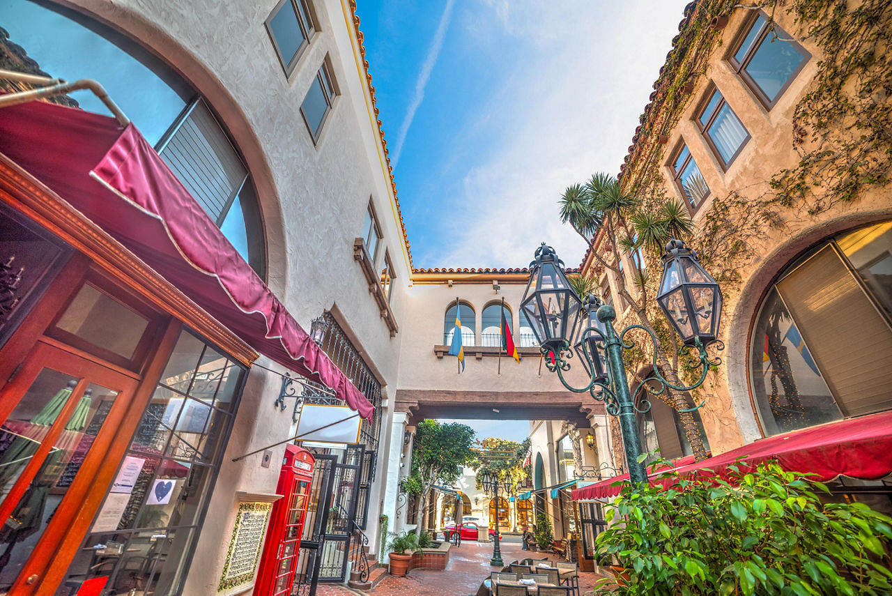Santa Barbara, California, Shopping Center