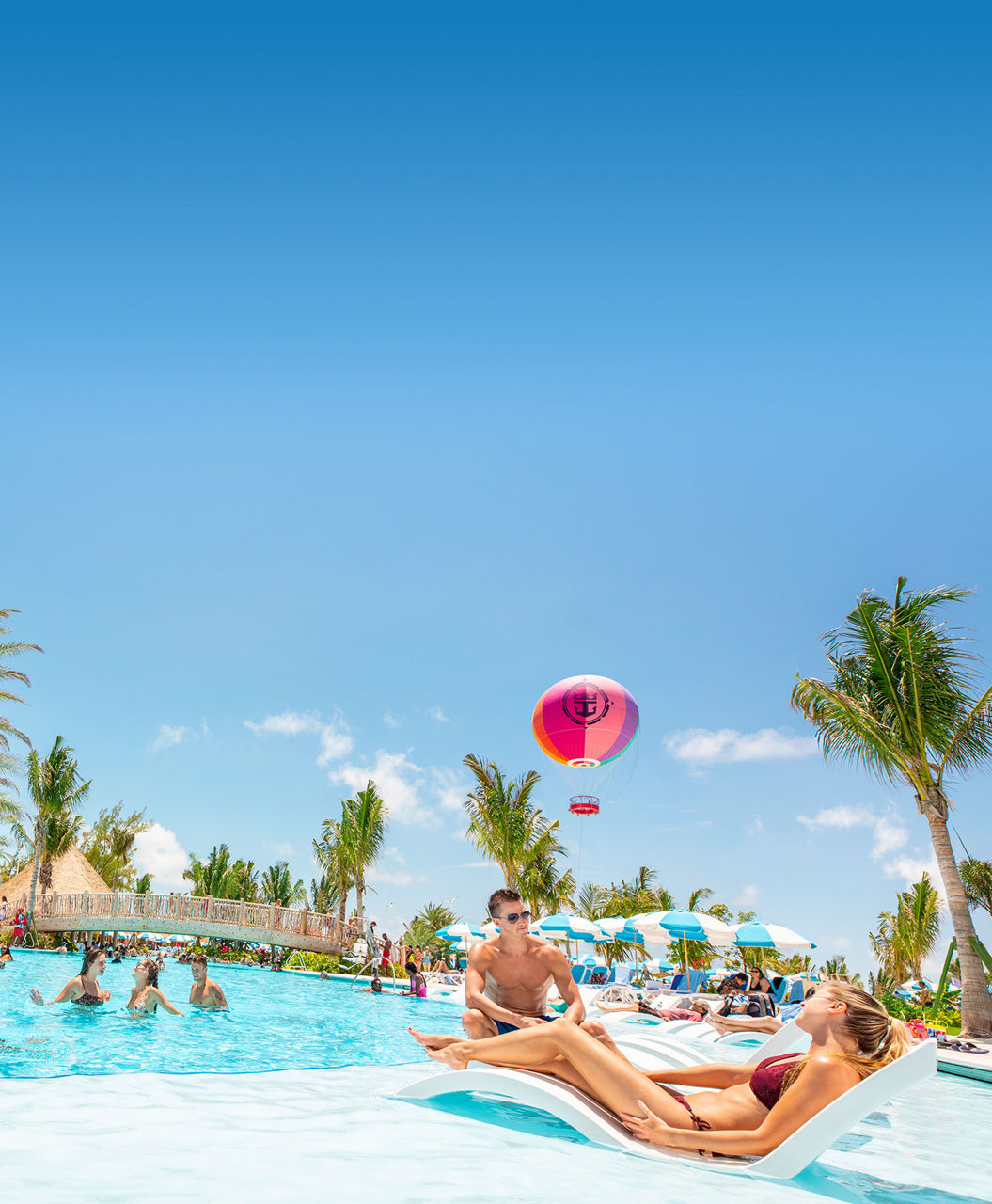 Couple in Cococay | HP Mobile