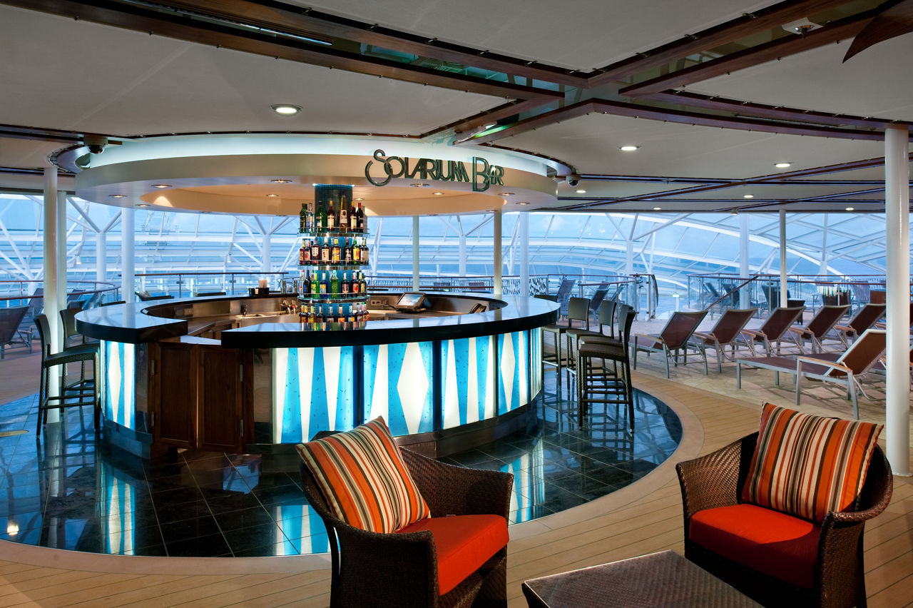 Solarium Bar and cafe on the OA, Oasis of the Seas