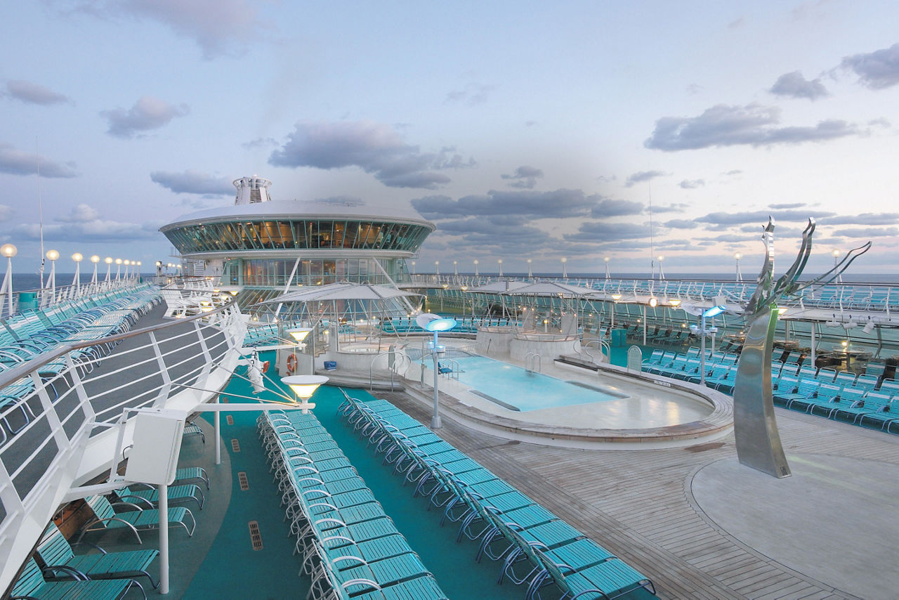 vision of the seas solarium pool deck